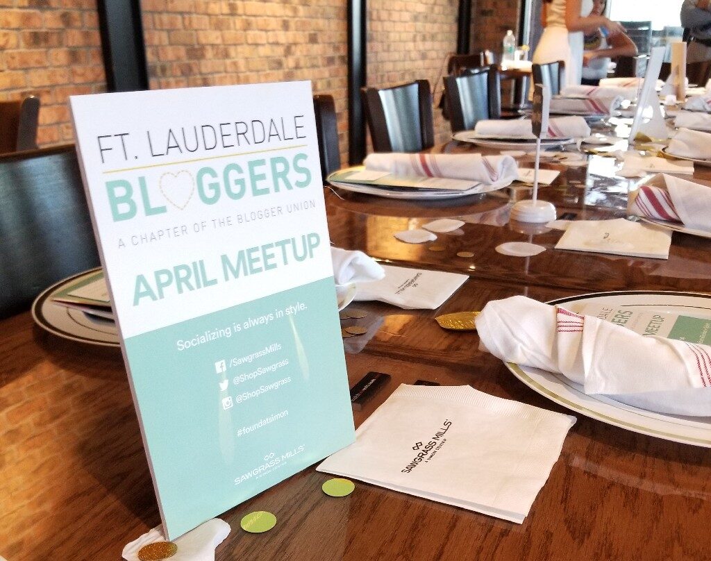 Sawgrass Mills sponsors Ft Lauderdale bloggers meetup.